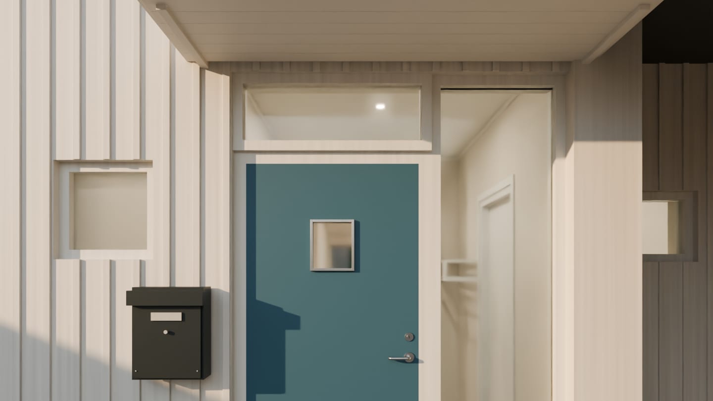 Entrén: den petrolblå entrédörren under entrétaket, med en svart brevlåda till vänster och ett glasparti in mot hallen till höger.